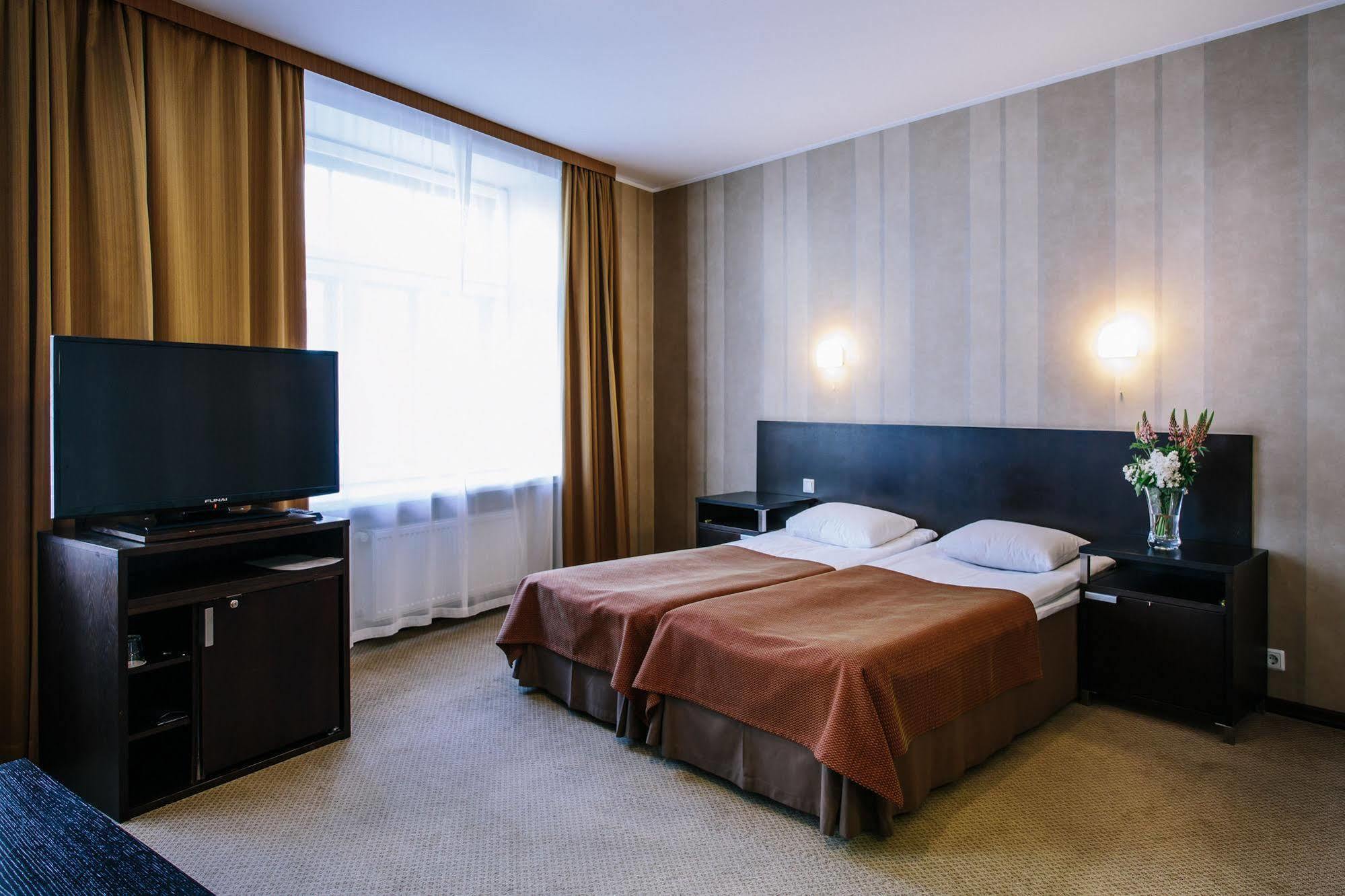 Hestia Hotel Maestro Old Town ทาลลินน์ ภายนอก รูปภาพ