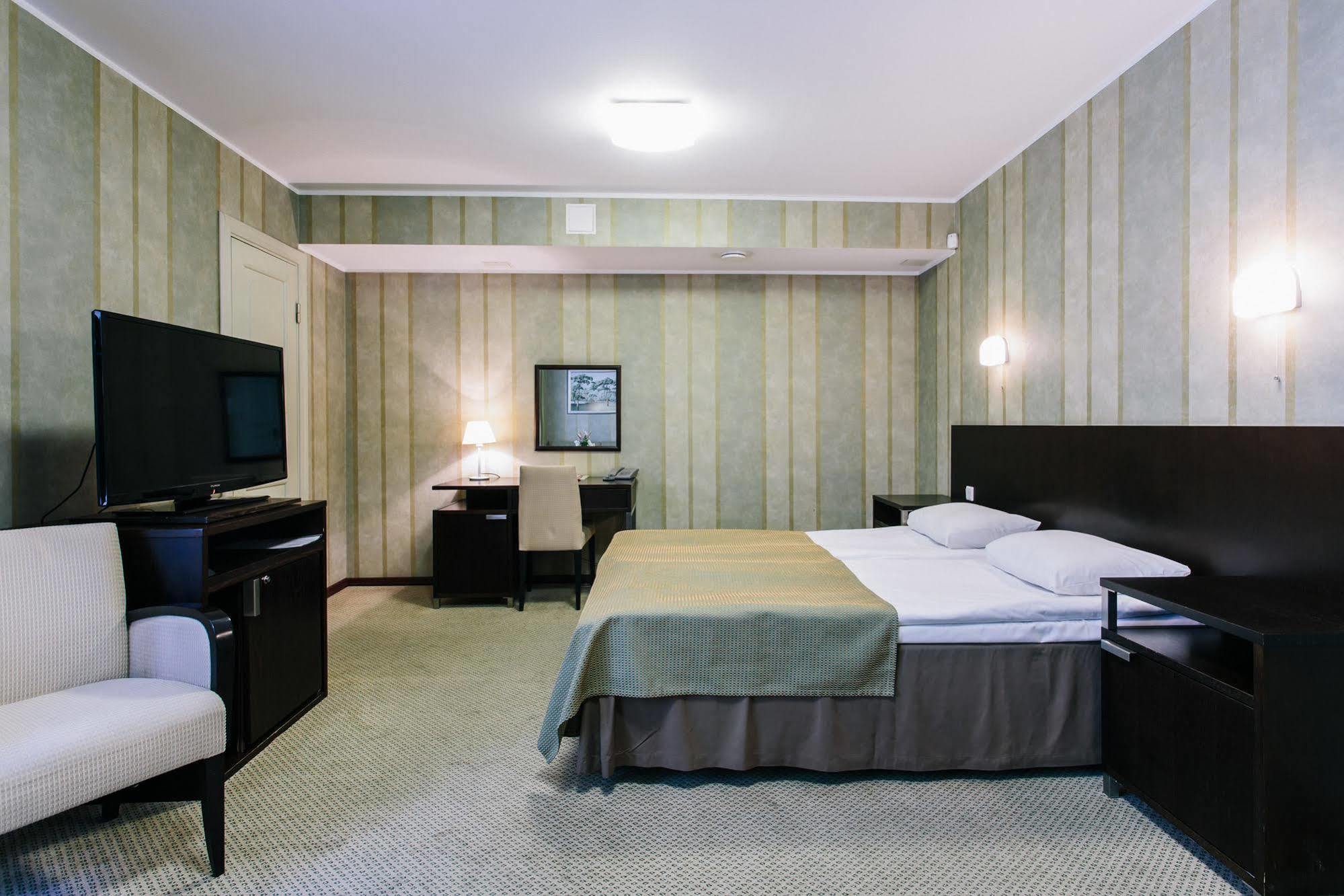 Hestia Hotel Maestro Old Town ทาลลินน์ ภายนอก รูปภาพ