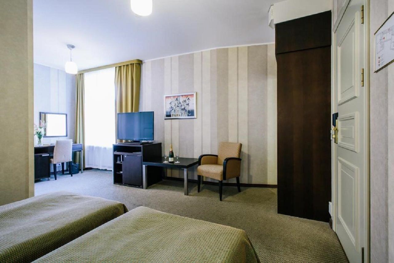 Hestia Hotel Maestro Old Town ทาลลินน์ ภายนอก รูปภาพ