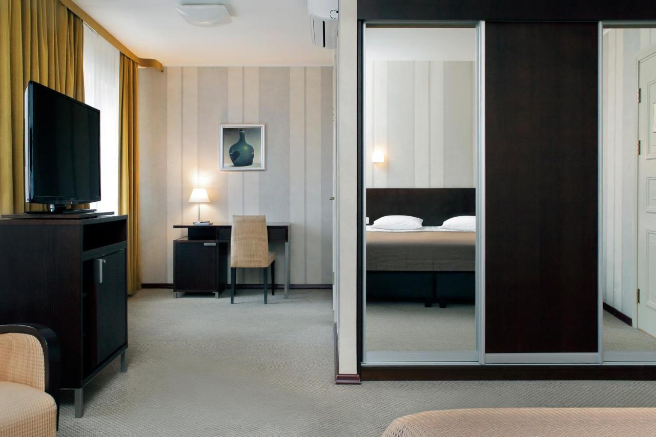 Hestia Hotel Maestro Old Town ทาลลินน์ ภายนอก รูปภาพ